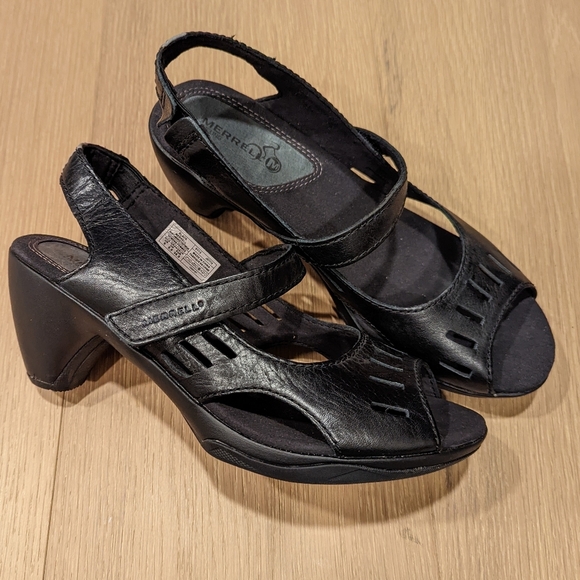 Comfortable Black Leather Heeled Sandals - Picture 1 of 12